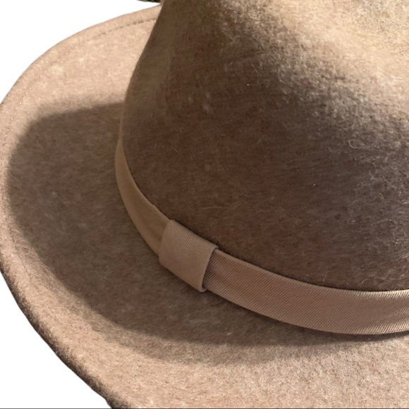 ZARA Camel 100% Wool Hat Bloggers Fav - Picture 4 of 7